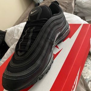 AirMax 97 SZ9.5
